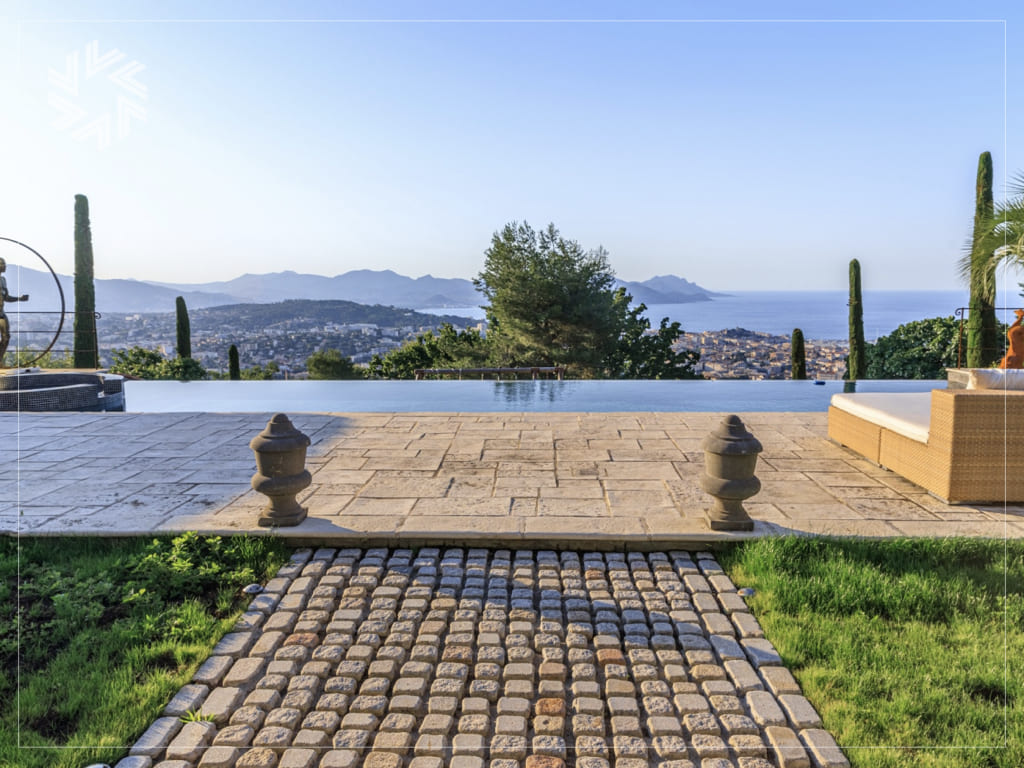Privatisez une villa en côte d'Azur pour vos évènements professionnels